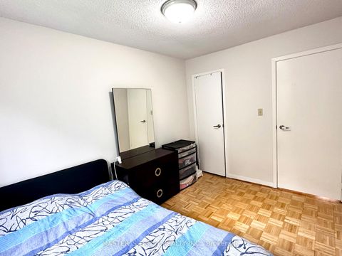 Photo 13 at 53 Montezuma Trail, Agincourt North, Toronto