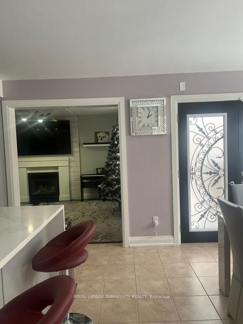 Photo 4 at 25 Jagges Drive, Edgehill Drive, Barrie