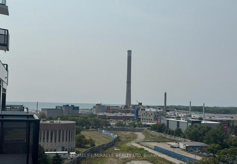 Photo 2 at 1012 - 1050 Eastern Avenue, The Beaches, Toronto