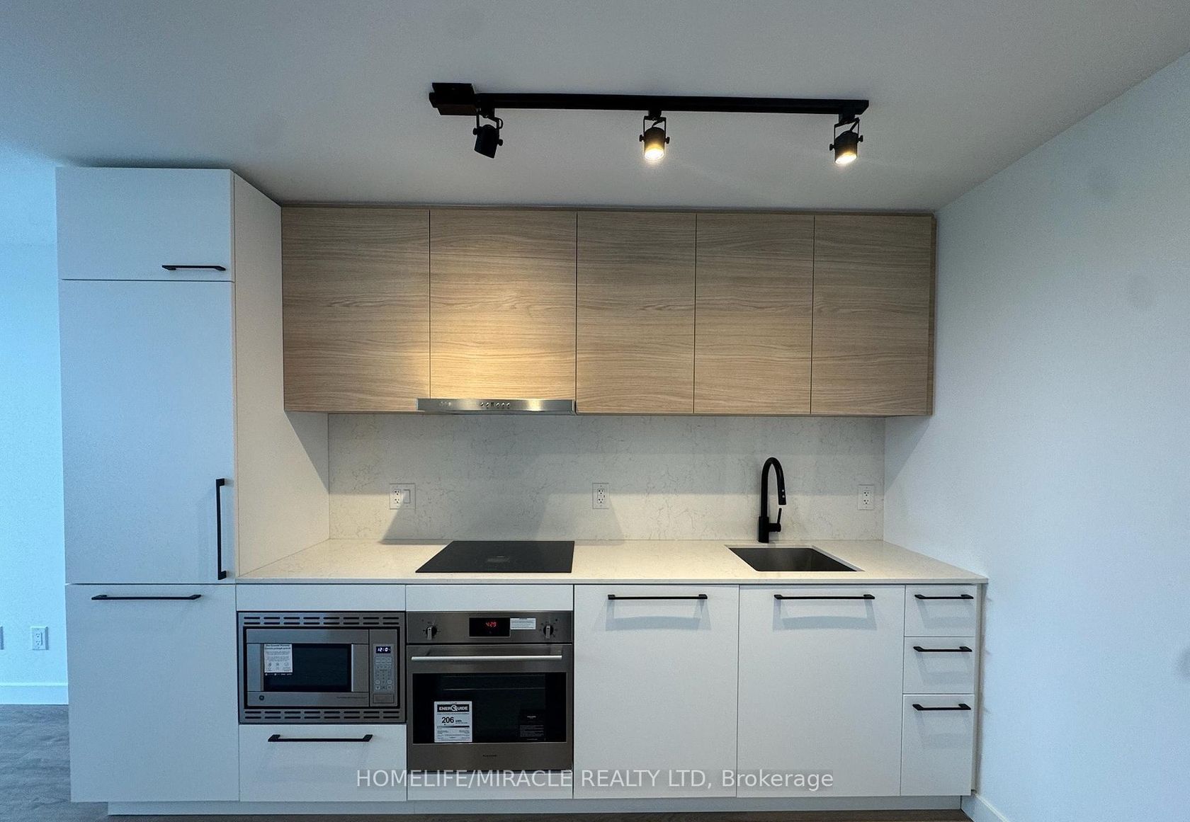 1012 - 1050 Eastern Avenue, The Beaches, Toronto 