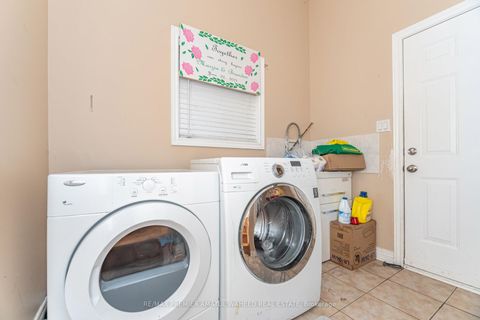 Photo 21 at 3 Imperial Crown Lane, Shore, Barrie