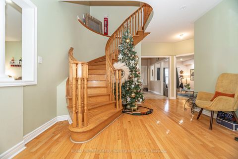 Photo 22 at 3 Imperial Crown Lane, Shore, Barrie