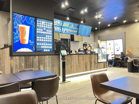 Photo 1 at 439A Yonge Street, Bay Street Corridor, Toronto