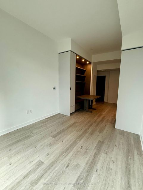 Photo 10 at 1001 - 55 Charles Street E, Yonge Corridor, Toronto