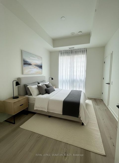 Photo 11 at 1001 - 55 Charles Street E, Yonge Corridor, Toronto