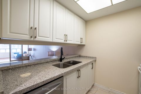 Photo 3 at 1604 - 7 Bishop Avenue, Newtonbrook East, Toronto
