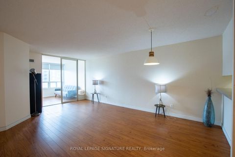 Photo 7 at 1604 - 7 Bishop Avenue, Newtonbrook East, Toronto