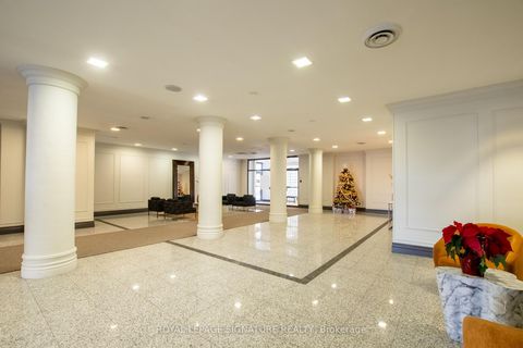 Photo 15 at 1604 - 7 Bishop Avenue, Newtonbrook East, Toronto