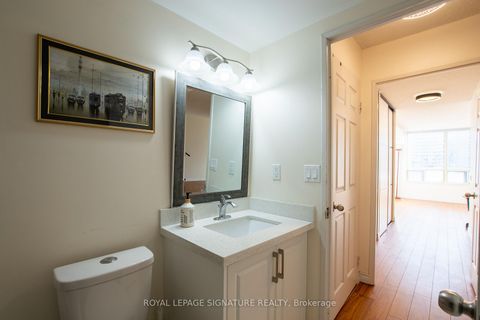 Photo 17 at 1604 - 7 Bishop Avenue, Newtonbrook East, Toronto