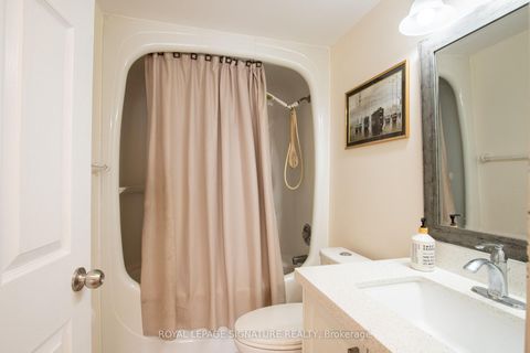 Photo 19 at 1604 - 7 Bishop Avenue, Newtonbrook East, Toronto