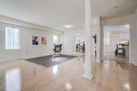 Photo 3 at 65 Crimson Ridge Road, Bayshore, Barrie