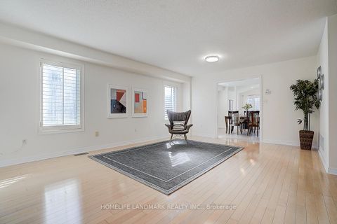 Photo 4 at 65 Crimson Ridge Road, Bayshore, Barrie
