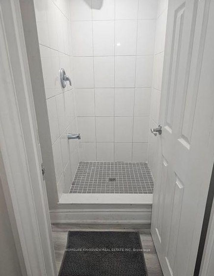 Photo 5 at 14 Kirby Road, CFB, Toronto