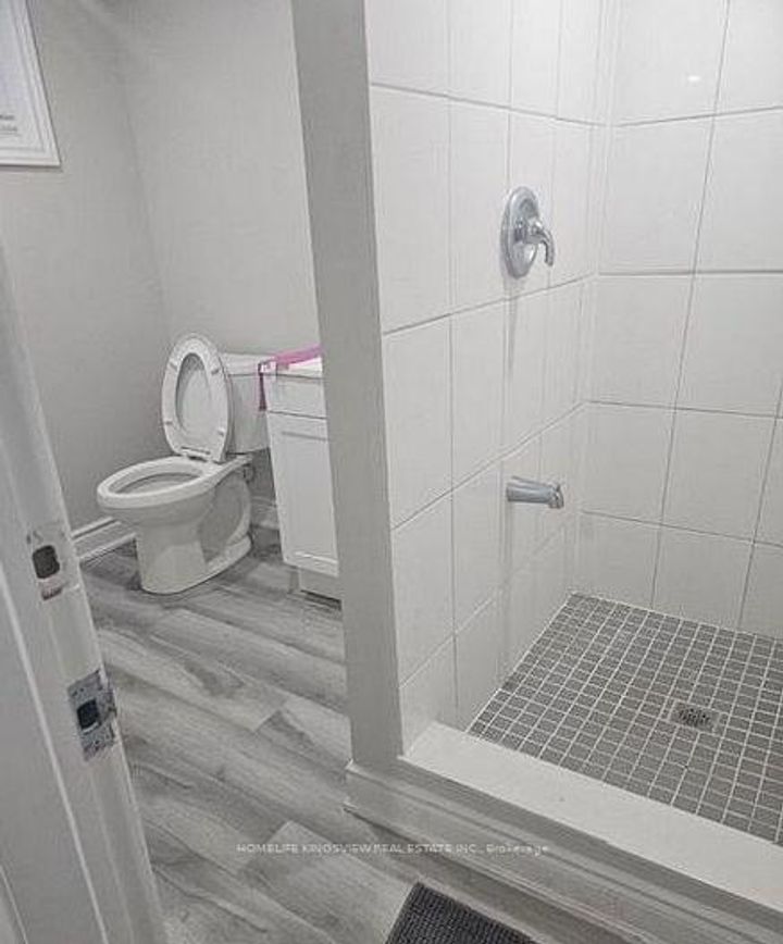 Photo 6 at 14 Kirby Road, CFB, Toronto