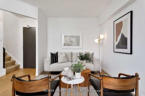 Photo 2 at 510 - 35 Ormskirk Avenue, Swansea, Toronto