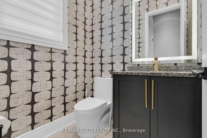 Photo 4 at 34 Rhapsody Crescent, Vales of Castlemore, Brampton