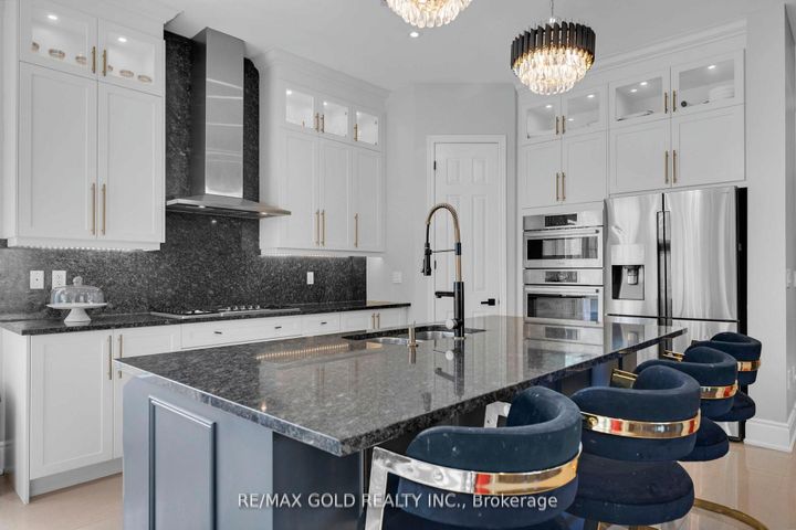 Photo 9 at 34 Rhapsody Crescent, Vales of Castlemore, Brampton