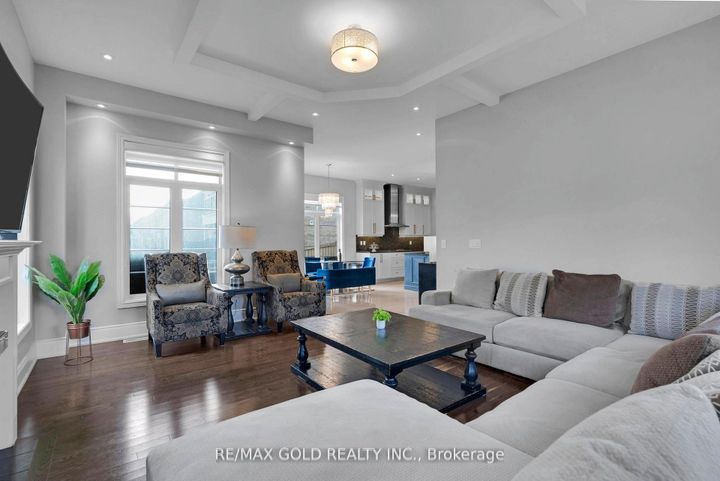 Photo 13 at 34 Rhapsody Crescent, Vales of Castlemore, Brampton