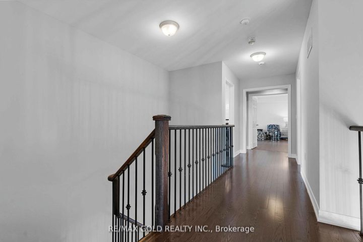 Photo 15 at 34 Rhapsody Crescent, Vales of Castlemore, Brampton