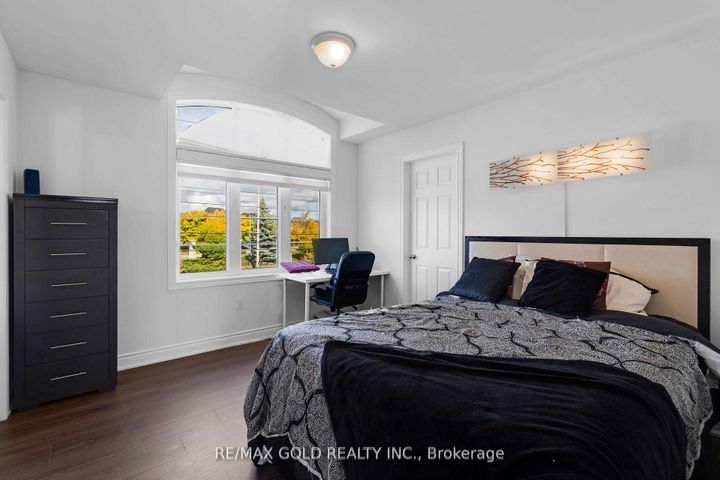 Photo 24 at 34 Rhapsody Crescent, Vales of Castlemore, Brampton