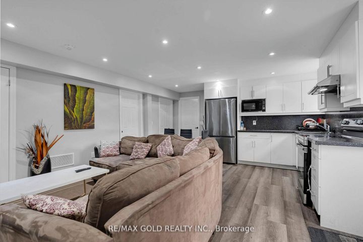 Photo 38 at 34 Rhapsody Crescent, Vales of Castlemore, Brampton