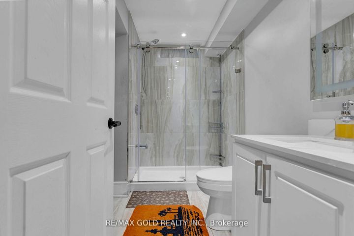 Photo 43 at 34 Rhapsody Crescent, Vales of Castlemore, Brampton