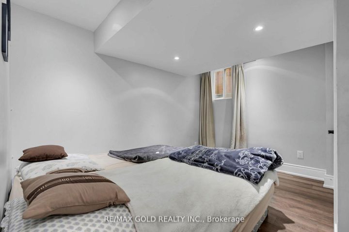 Photo 44 at 34 Rhapsody Crescent, Vales of Castlemore, Brampton