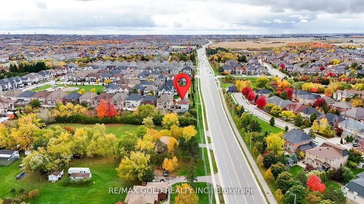 Photo 49 at 34 Rhapsody Crescent, Vales of Castlemore, Brampton