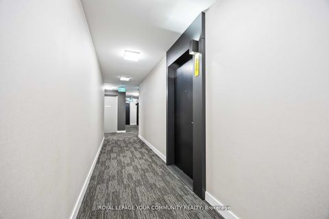 Photo 3 at 320 - 158 Front Street E, Moss Park, Toronto