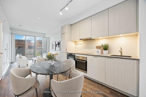 Photo 12 at 320 - 158 Front Street E, Moss Park, Toronto