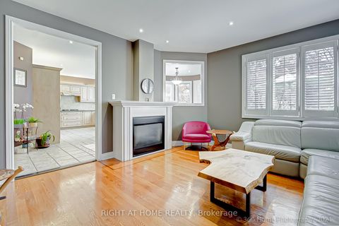 Photo 9 at 103 Oak Avenue, South Richvale, Richmond Hill