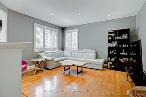 Photo 10 at 103 Oak Avenue, South Richvale, Richmond Hill