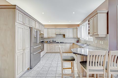 Photo 12 at 103 Oak Avenue, South Richvale, Richmond Hill