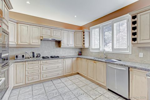 Photo 14 at 103 Oak Avenue, South Richvale, Richmond Hill