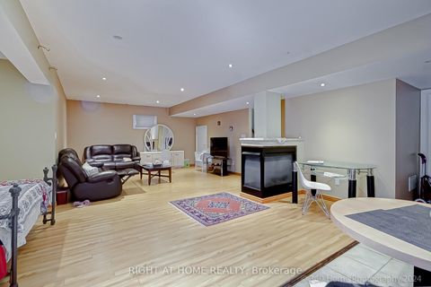 Photo 37 at 103 Oak Avenue, South Richvale, Richmond Hill