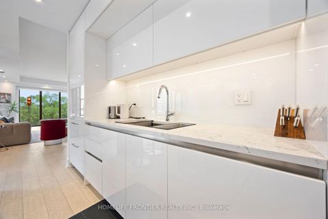 Photo 15 at 401 - 6 Jackes Avenue, Moore Park, Toronto