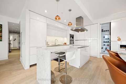 Photo 21 at 401 - 6 Jackes Avenue, Moore Park, Toronto