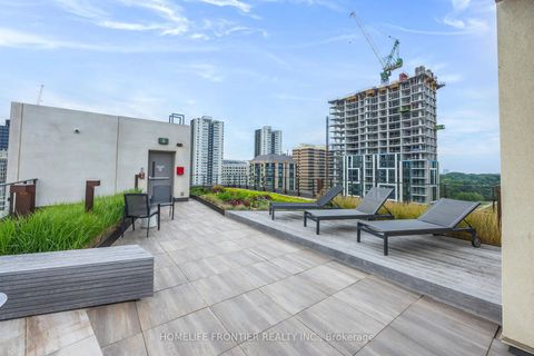 Photo 42 at 401 - 6 Jackes Avenue, Moore Park, Toronto