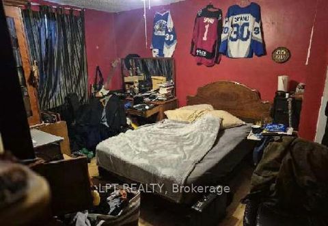 Photo 4 at 3 Raymore Drive, Humber Heights, Toronto