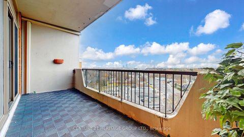 Photo 24 at PH7 - 7811 Yonge Street, Thornhill, Markham