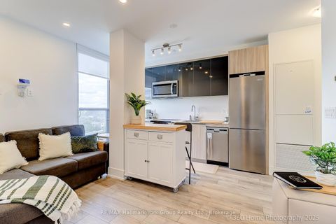 Photo 10 at 534 - 3100 Keele Street, CFB, Toronto