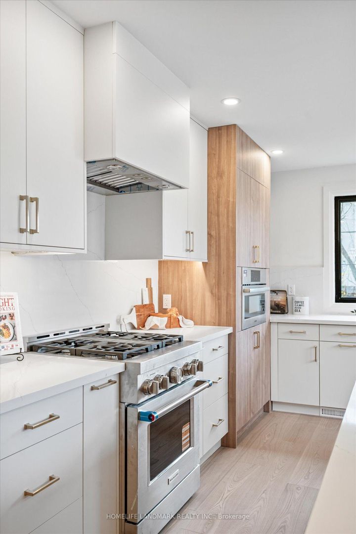 Photo 14 at 25 Sutcliffe Drive, Bayview Village, Toronto