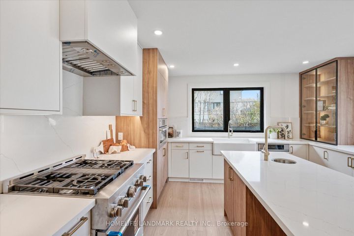 Photo 15 at 25 Sutcliffe Drive, Bayview Village, Toronto