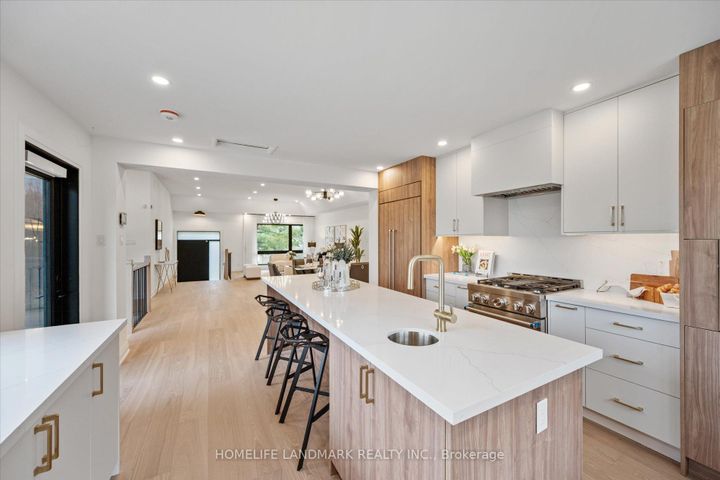 Photo 17 at 25 Sutcliffe Drive, Bayview Village, Toronto