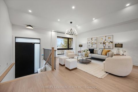 Photo 3 at 25 Sutcliffe Drive, Bayview Village, Toronto