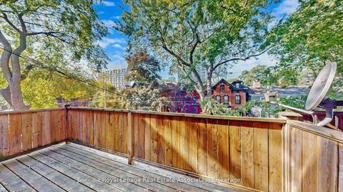Photo 20 at 143 Seaton Street, Moss Park, Toronto