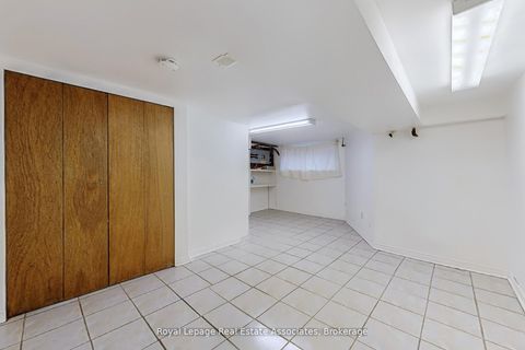 Photo 42 at 143 Seaton Street, Moss Park, Toronto