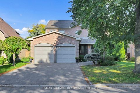 Photo 0 at 82 Ferndell Circle, Unionville, Markham