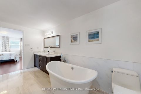 Photo 26 at 82 Ferndell Circle, Unionville, Markham