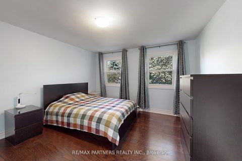 Photo 27 at 82 Ferndell Circle, Unionville, Markham